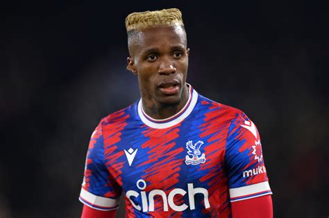 Wilfried Zaha nears shock Galatasaray switch as he boards flight to Turkey in blow to Saudi ...