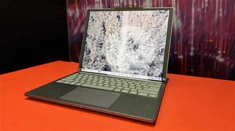Roll Laptop 的图像结果