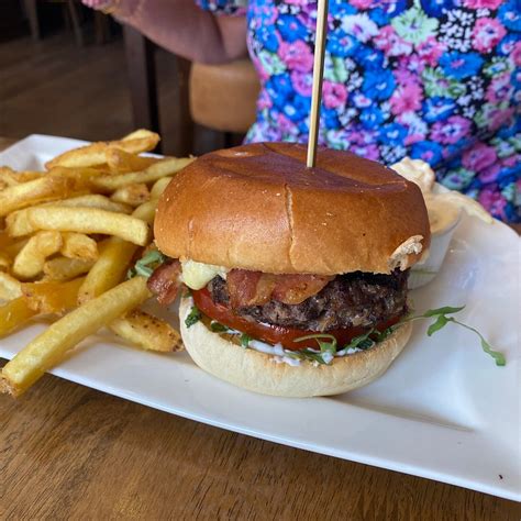 THE STAR INN, Bentley - Main Rd - Restaurant Reviews, Phone Number ...