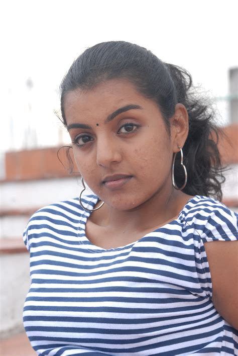 Divya Nagesh Hot Photo Stills in Paasakkaara Nanbargal |Tamil Cinema ...