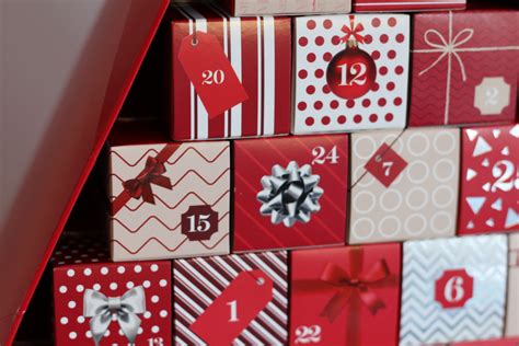 M&S Advent Calendar 2016 | Strawberry Blonde