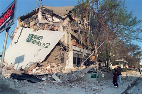 The Northridge Earthquake Was 25 Years Ago, And It Looked Like This | LAist