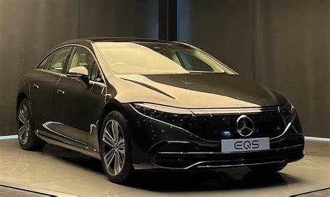 Mercedes-Benz EQS 580 EV launched in India at Rs 1.55 Crore: Top 10 ...