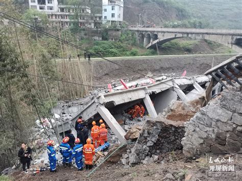 持续强降水导致云南绥江多地山体滑坡-图片频道