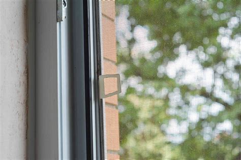 How to Remove Window Screen Frame 的图像结果