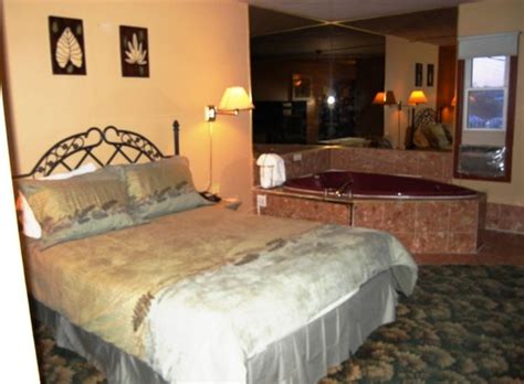 KNIGHTS INN SUDBURY (Ontario) - Hotel Reviews, Photos, Rate Comparison ...