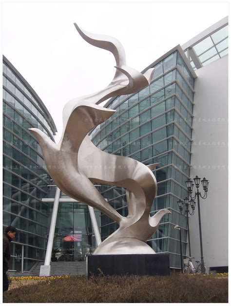 郑州不锈钢雕塑-郑州不锈钢雕塑厂家-河南宏杰雕塑设计有限公司
