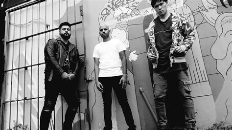 Band Biographies: Chasing Titans - Breathing The Core