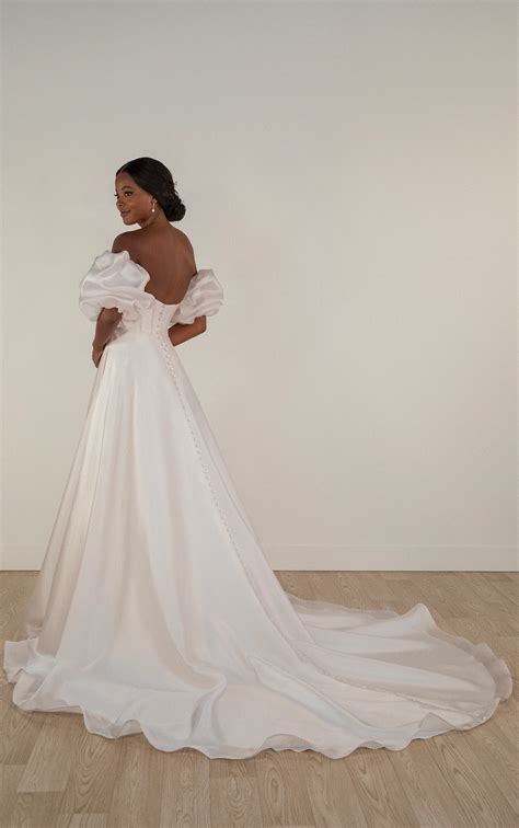 Chic Puffy Sleeve Wedding Gown | Stella York style 7940