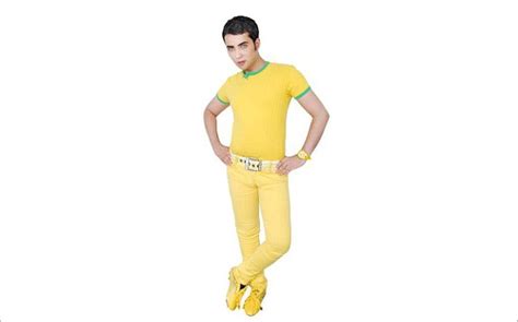 क्‍या ये दुनिया का सबसे हैंडसम मर्द है? - meet the mysterious iraqi ...