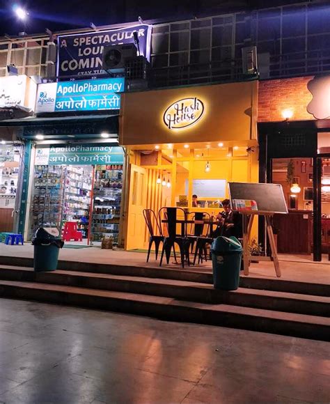 Hungry But Running Late For Work? Grab A Quick Bite From This Cafe In ...