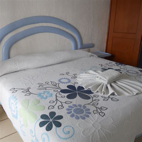 HOTEL JACQUELINE (Rincon de Guayabitos) - Inn Reviews, Photos, Rate ...