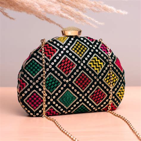 Artklim Black Based Multicolored Embroidery Clutch