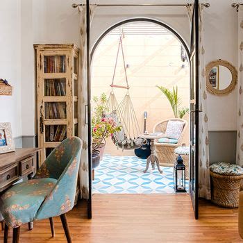 This Jaipur hotel is like a jewel box in the city's gemstone market ...