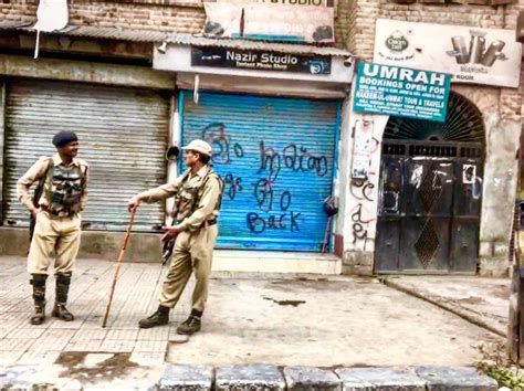 Photos | Kashmir After the Communication Blackout - The Wire