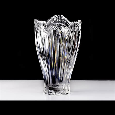 Stunning Oneida Augustina Crystal Vase - Ribbed Glass, 10 Inch ...