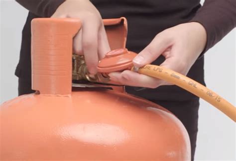 Bottled Gas Cookers How to Connect 的图像结果