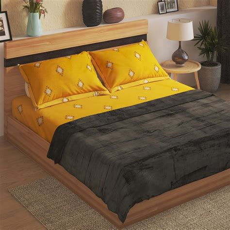 Buy Noah Cotton 4Pcs Printed Double Bed-In-A-Bag Set from Home Centre ...