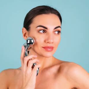 Cipzi Face Massager For Women - Reusable Silicon Ice Cube Massager and ...