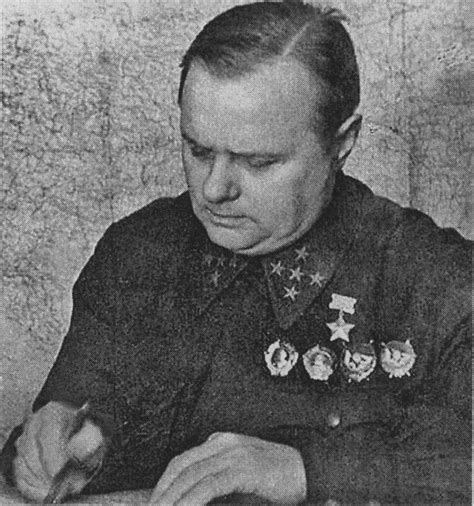 Командующий Волховским фронтом генерал армии К.А. Мерецков — военное фото
