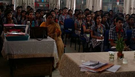 Gallery - School Outreach Program || Mumbai Custom Zone