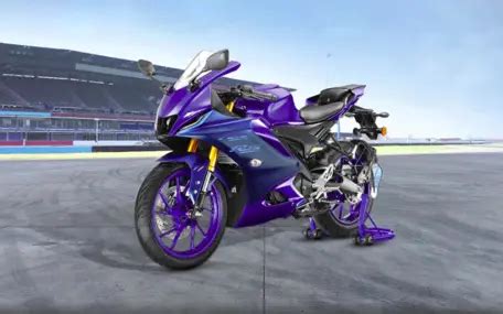 Yamaha YZF-R15 V4 Monster Energy Edition 2026 Price, Mileage, Specs ...