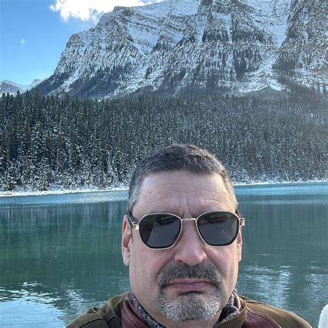 IRWIN'S MOUNTAIN INN (Banff) - Hotel Reviews, Photos, Rate Comparison ...