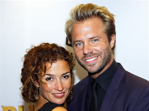 Bas van Toor breekt stilte over diepe rouw na overlijden van dochter