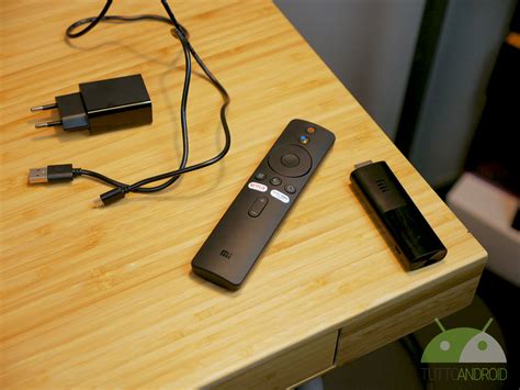 Xiaomi Mi TV Stick è un gadget economico e perfetto per le vacanze