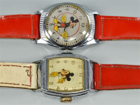 Lot 749: 7 Vintage Walt Disney Watches | Case Auctions