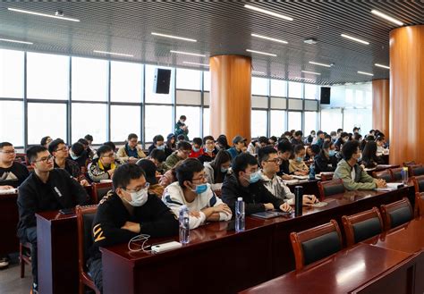 我校举办关于中国“互联网+”大学生创新创业大赛培训辅导讲座