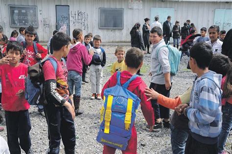 Mostar: Romska djeca se više ne ispisuju iz škola – Hercegovina.in