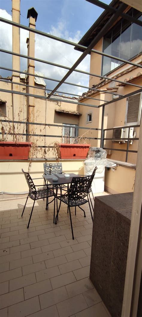 HELMIRAGE TREVI SUITE (Rome) - Inn Reviews, Photos, Rate Comparison ...