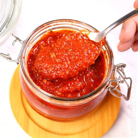 Homemade Keto Pizza Sauce (In 2 Minutes!) « LikeHotKeto