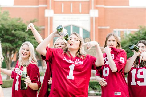 2019 Oklahoma Thetas | OU Sorority Senior Photos