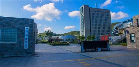 浙江舟山群岛新区旅游与健康职业学院2021高考录取通知书查询入口