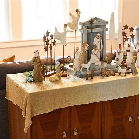 Nativity Table Runner Willow Tree
