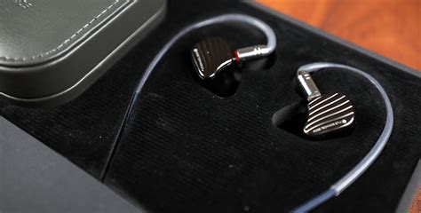 Rose Technics - QT-X 1DD+6BA In-Ear Monitor (Deluxe Pack) | Concept Kart