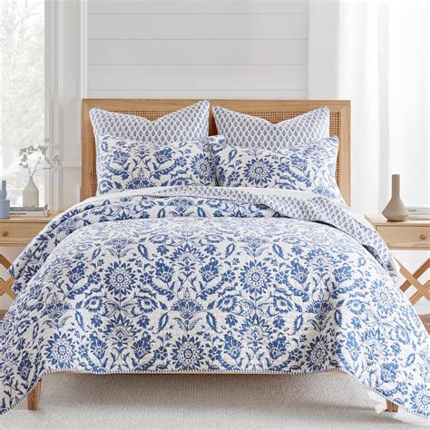 Amazon.com: Levtex Home - Clara Blue Quilt Set - Full/Queen Quilt and ...