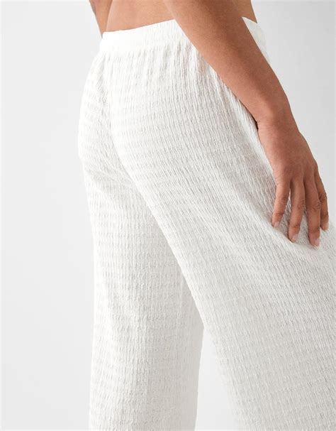 Waffle-knit straight-leg trousers - Women | Bershka