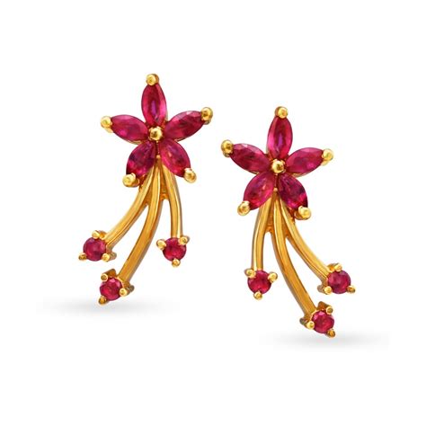 Tantalizing 22 Karat Yellow Gold Floral Stud Earrings
