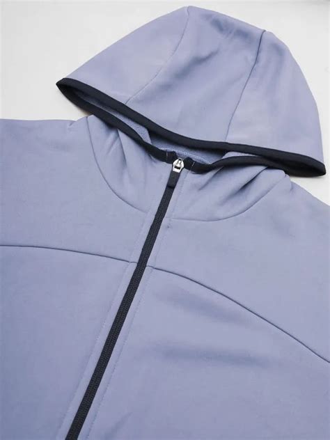 Women Slim Fit Hooded Jacket with Techno Warm+