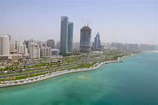 corniche abu dhabi abu dhabi corniche green corniche abu dhabi abu dhabi corniche green