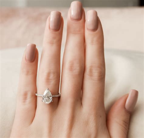pear shaped engagement rings with wedding bands