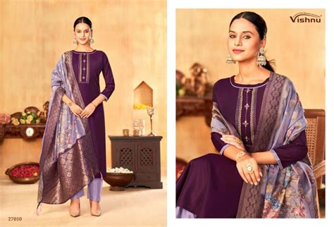 Vishnu Vyomika Gadwal Silk Fancy Dress Material