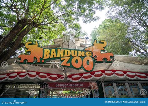 BANDUNG, INDONESIA - SEPTEMBER 02 2024: Bandung Zoo Entrance during the Day Editorial Photo ...