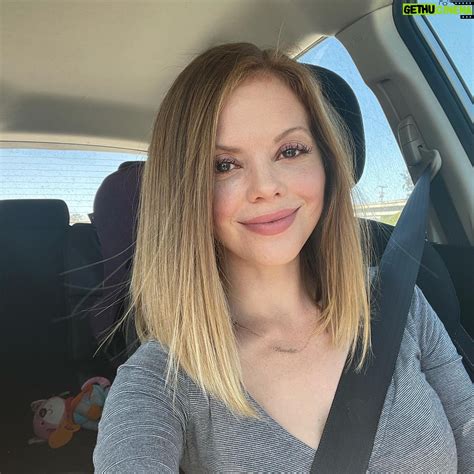 Dreama Walker Most Liked Photos and Posts | Gethu Cinema