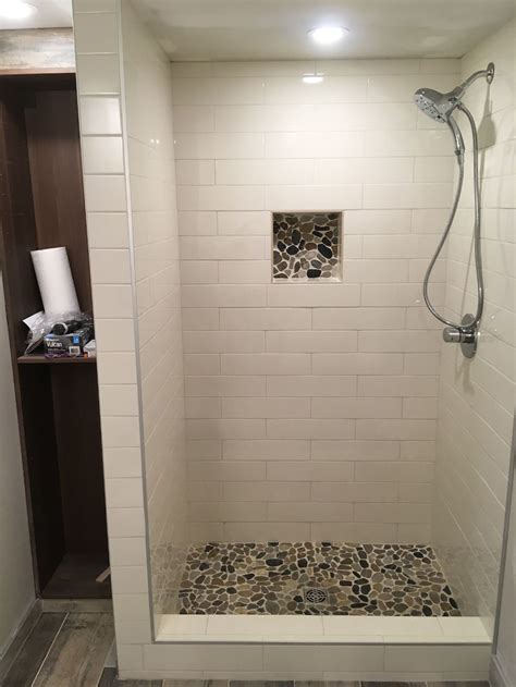 Basement Bath 的图像结果