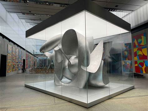 Museum Display 的图像结果