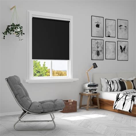 YOSHADE 39-in x 72-in Black Blackout Cordless Motorized Solar Roller ...